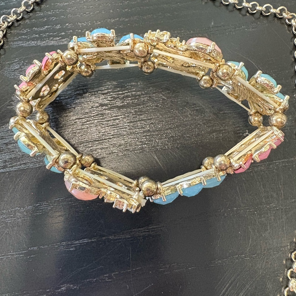 Pink and Blue Necklace and Bracelet, Elegant Jewelry - Picture 4 of 7